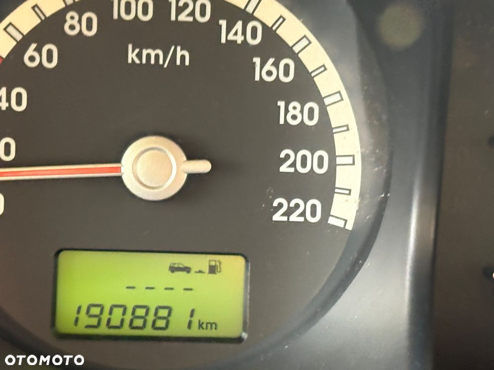 Kia Sportage 2.0 CRDI 4WD Cup - 24