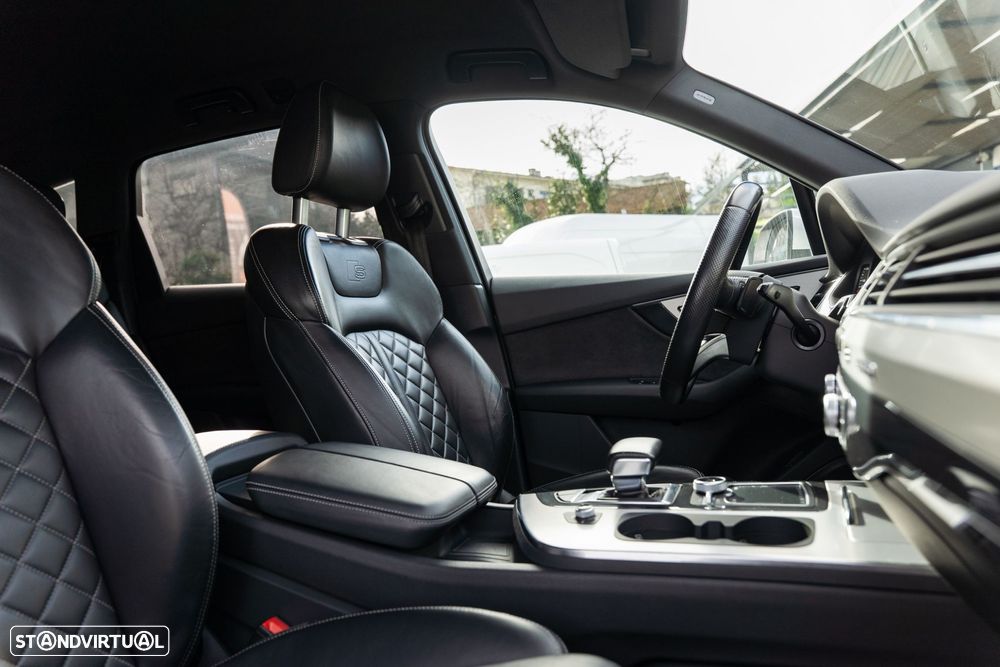 Audi Q7 3.0 TDI e-tron quattro S-line Tiptronic - 9