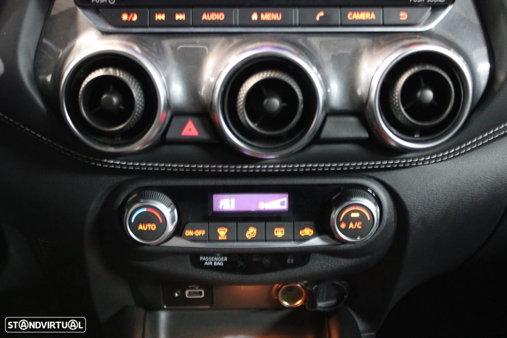 Nissan Juke 1.0 DIG-T N-Connecta - 23