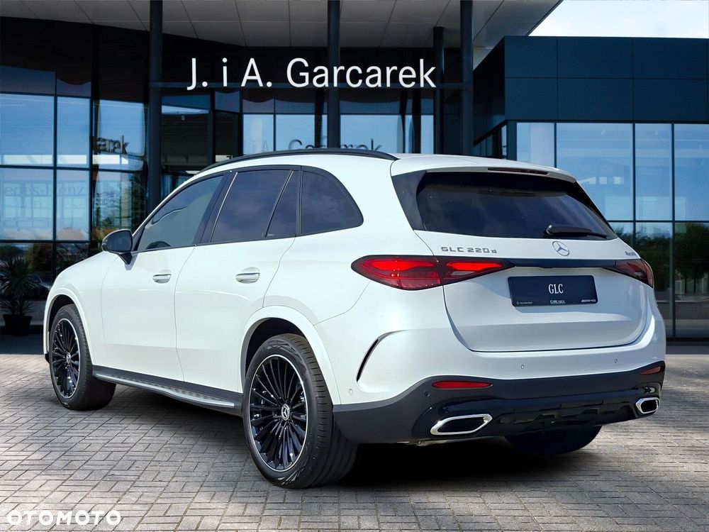 Mercedes-Benz GLC - 4