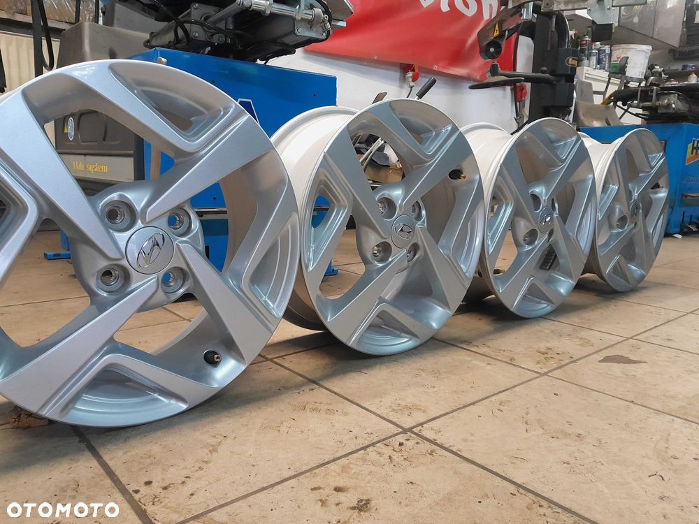ALUFELGA 15 oryginał jak .nowe HYUNDAI i10 6jx15 4x100 et48 - 2