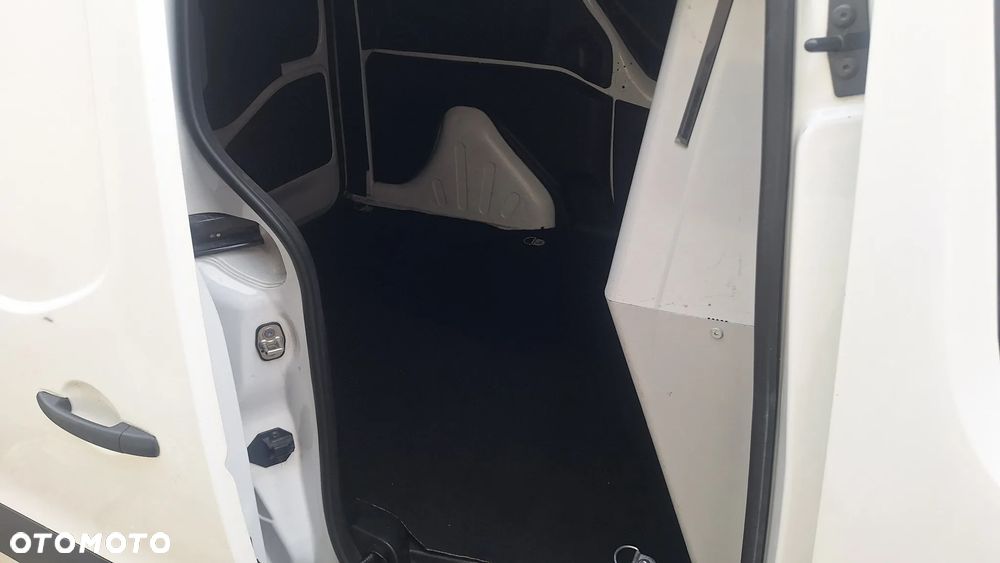 Peugeot Partner - 25