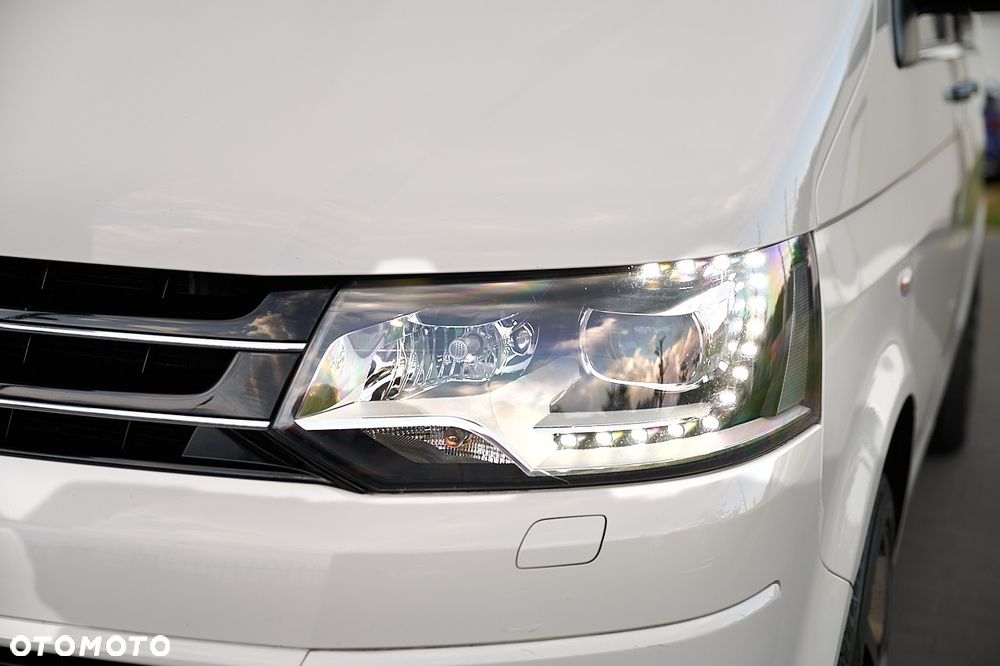 Volkswagen Multivan - 23