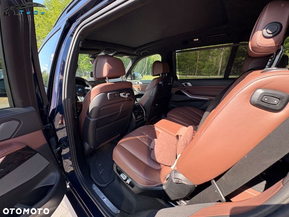 BMW X7 - 34