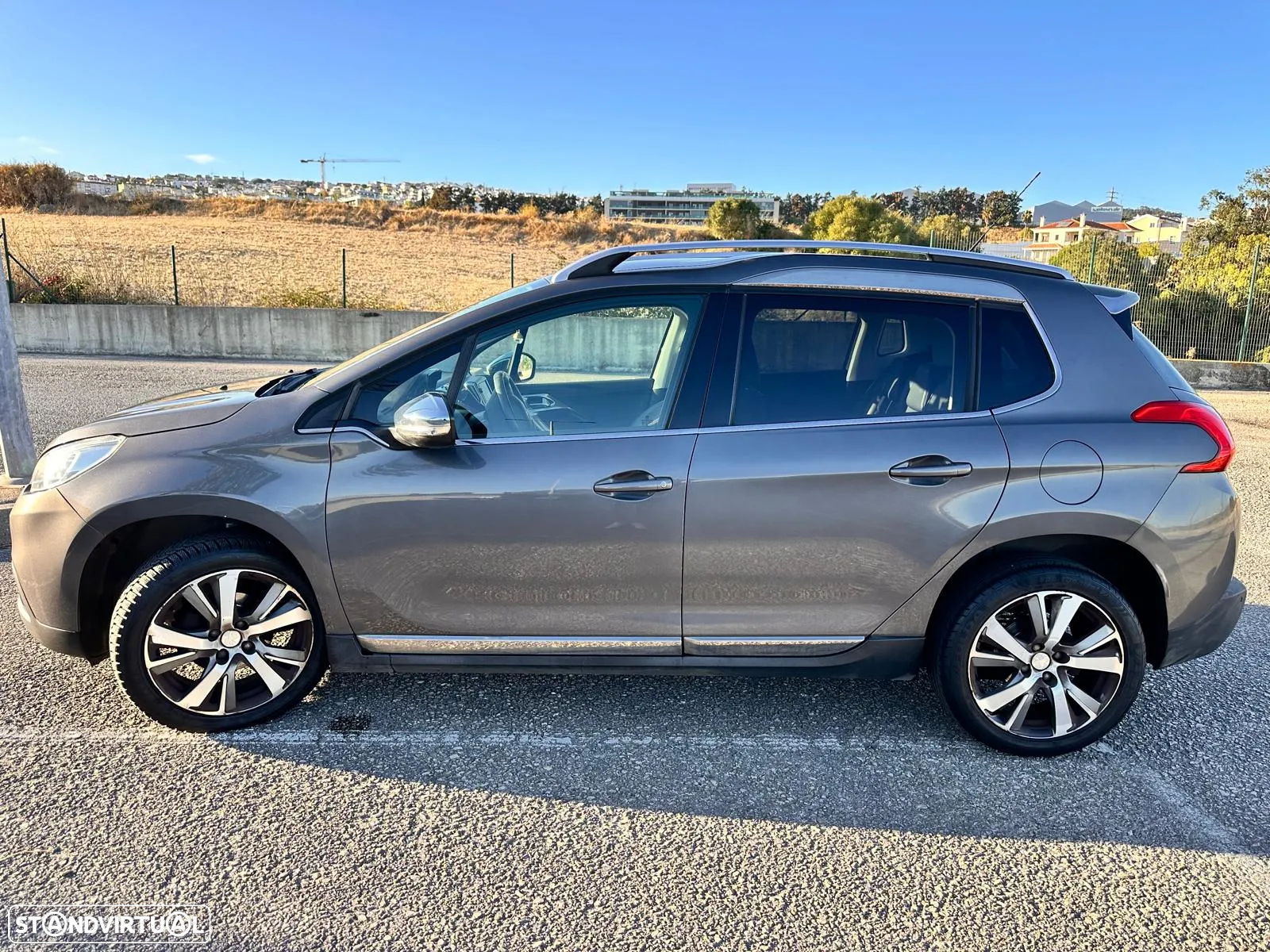 Peugeot 2008 1.6 e-HDi Allure - 2