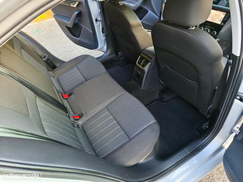 Skoda Octavia 1.6 TDi Style - 8