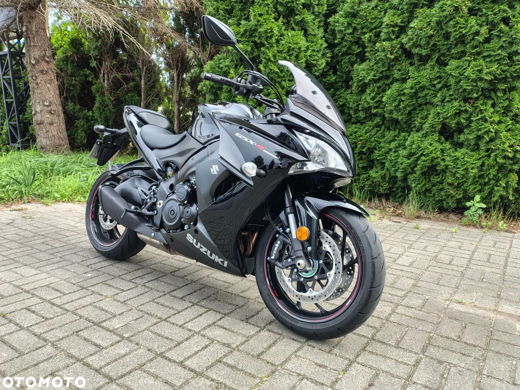Suzuki GSX 1000 - 1