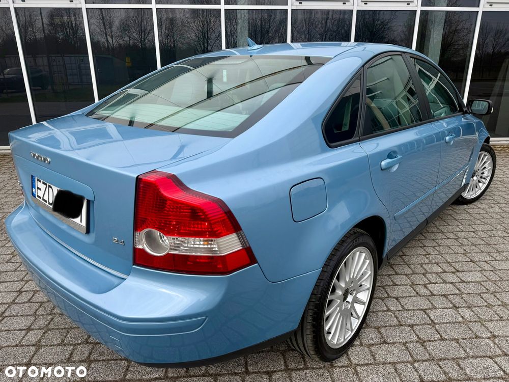 Volvo S40 2.4 - 33