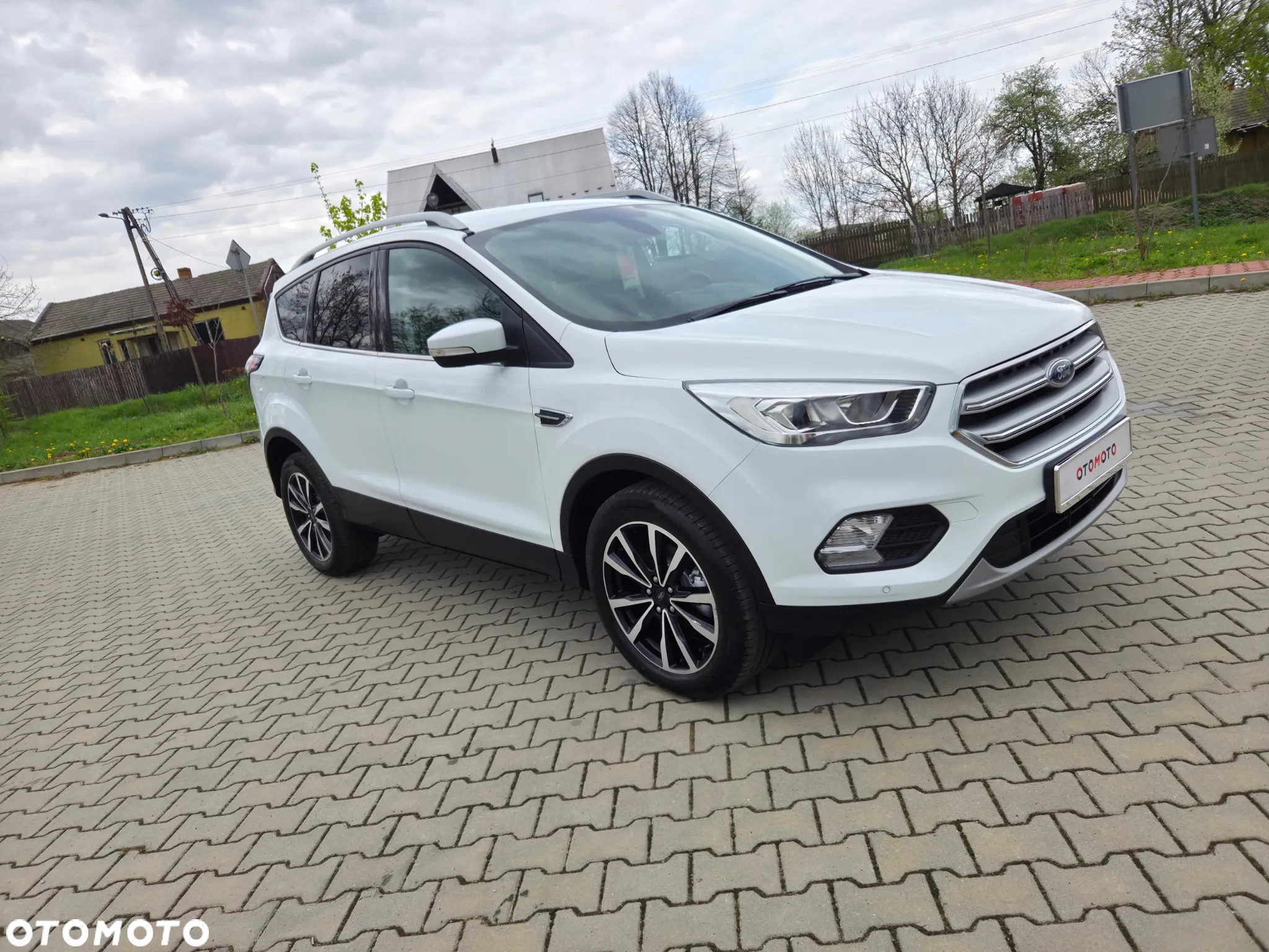 Ford Kuga 1.5 EcoBoost FWD Titanium - 3