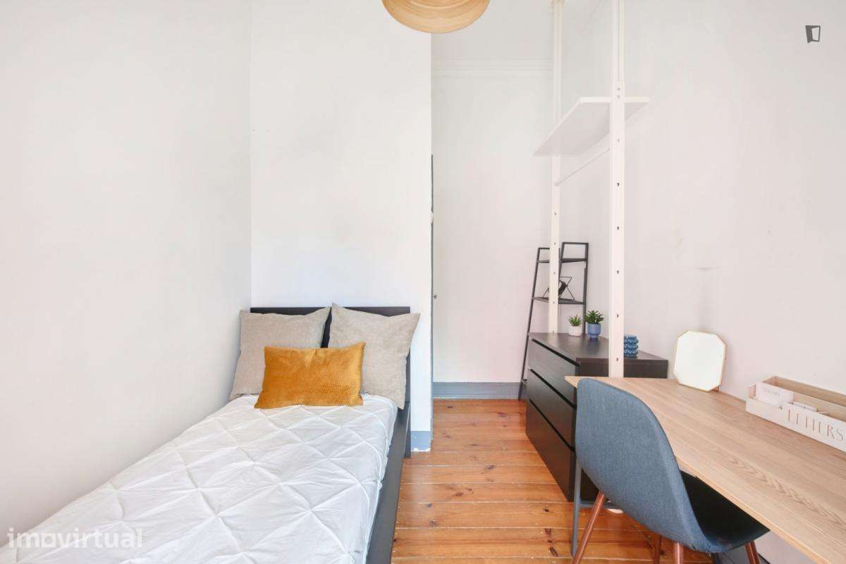 Quarto - localizado em Arroios Lisbon - Grande imagem: 3/18