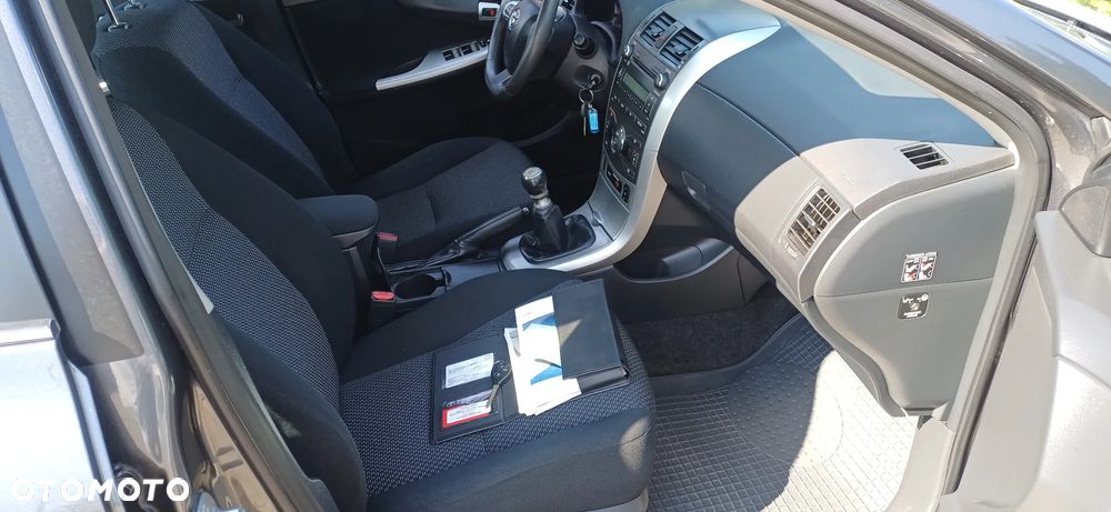 Toyota Corolla 1.6 Premium - 7