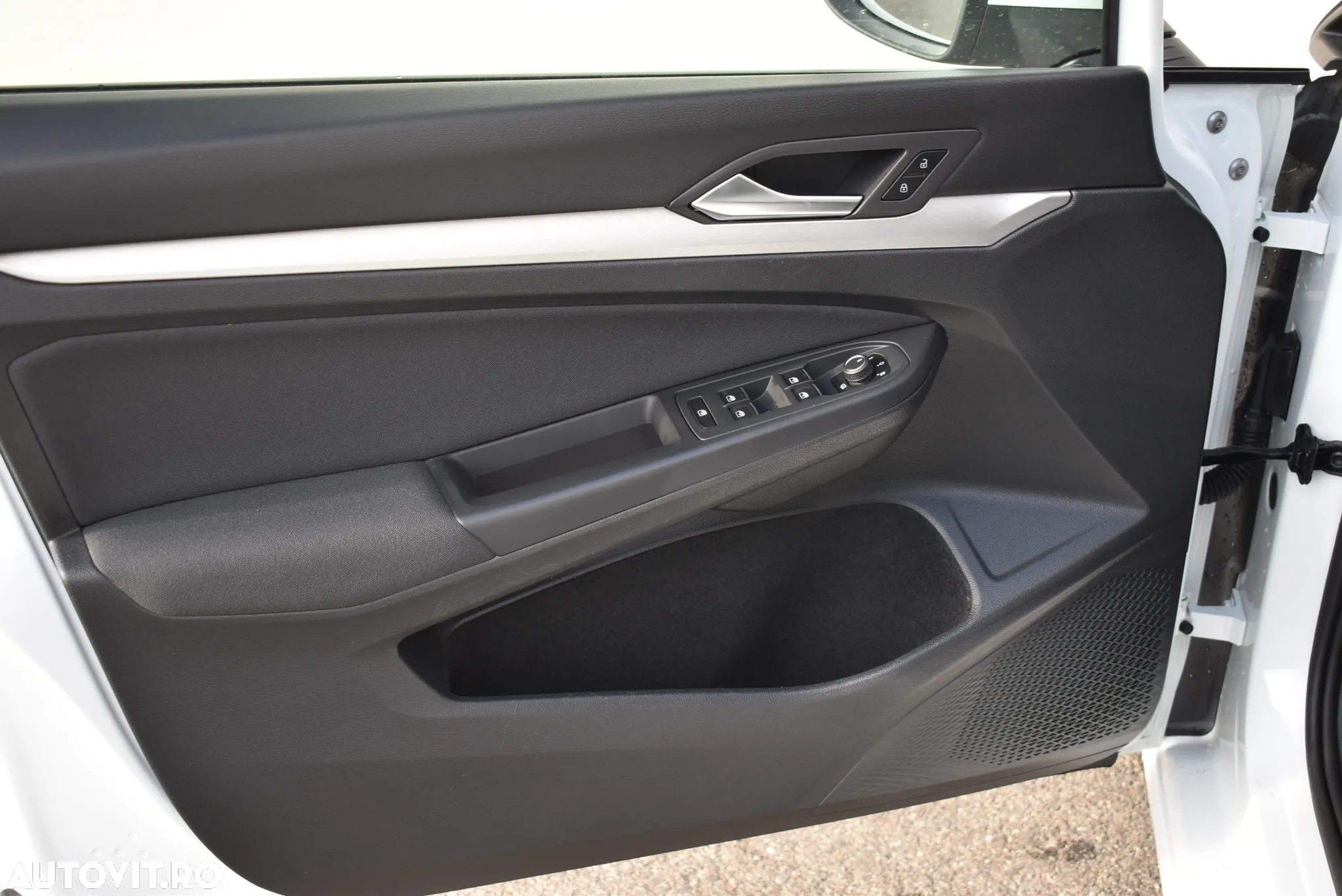Volkswagen Golf 1.5 TSI ACT Life - 9