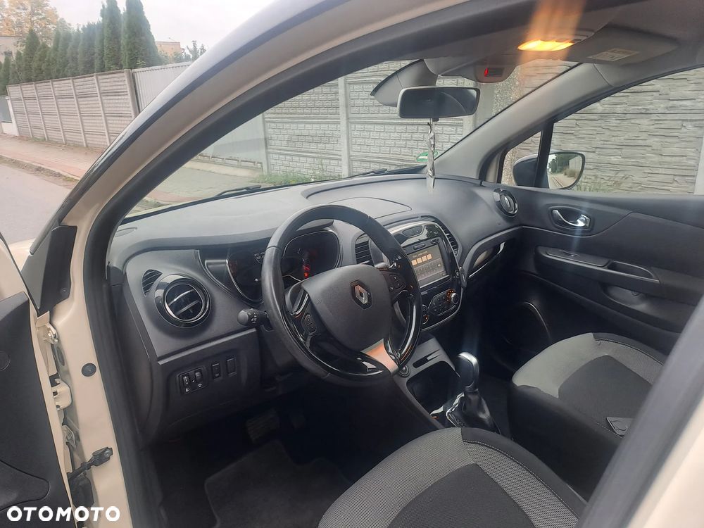 Renault Captur - 16