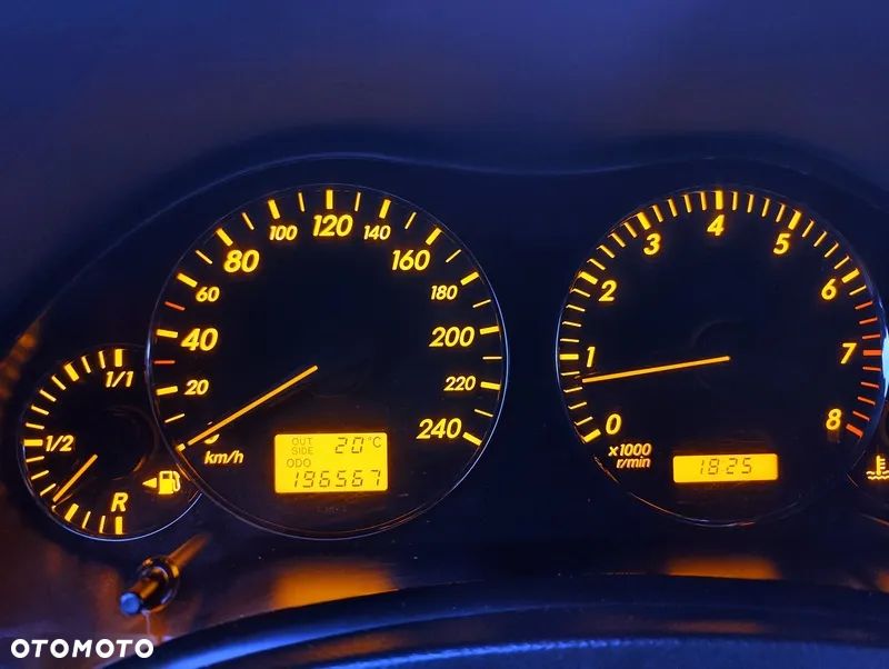 Toyota Avensis 2.0 VVT-i Sol - 9