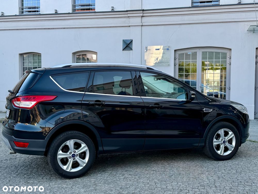 Ford Kuga 2.0 TDCi 4x4 Titanium - 37