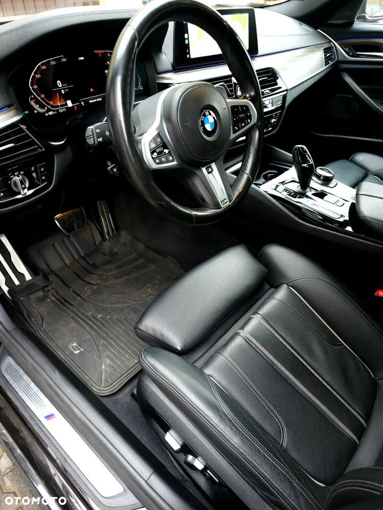 BMW Seria 5 540i xDrive M Sport sport - 21