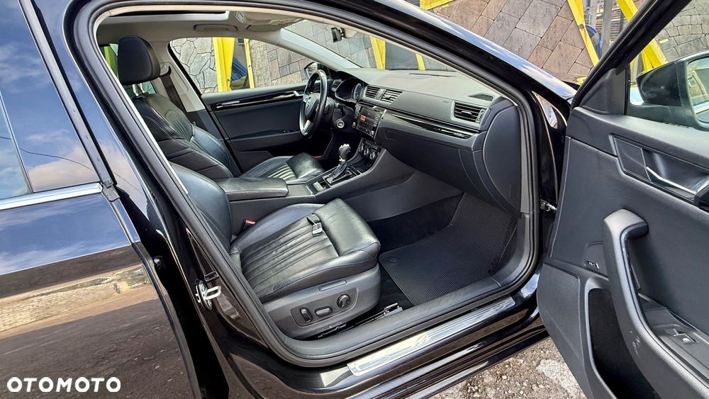 Skoda Superb 2.0 TDI DSG L&K - 33