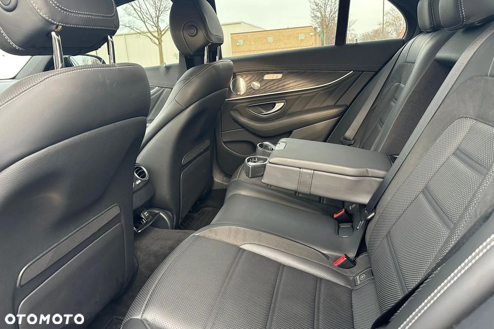 BMW Seria 5 540i xDrive Sport Line - 17
