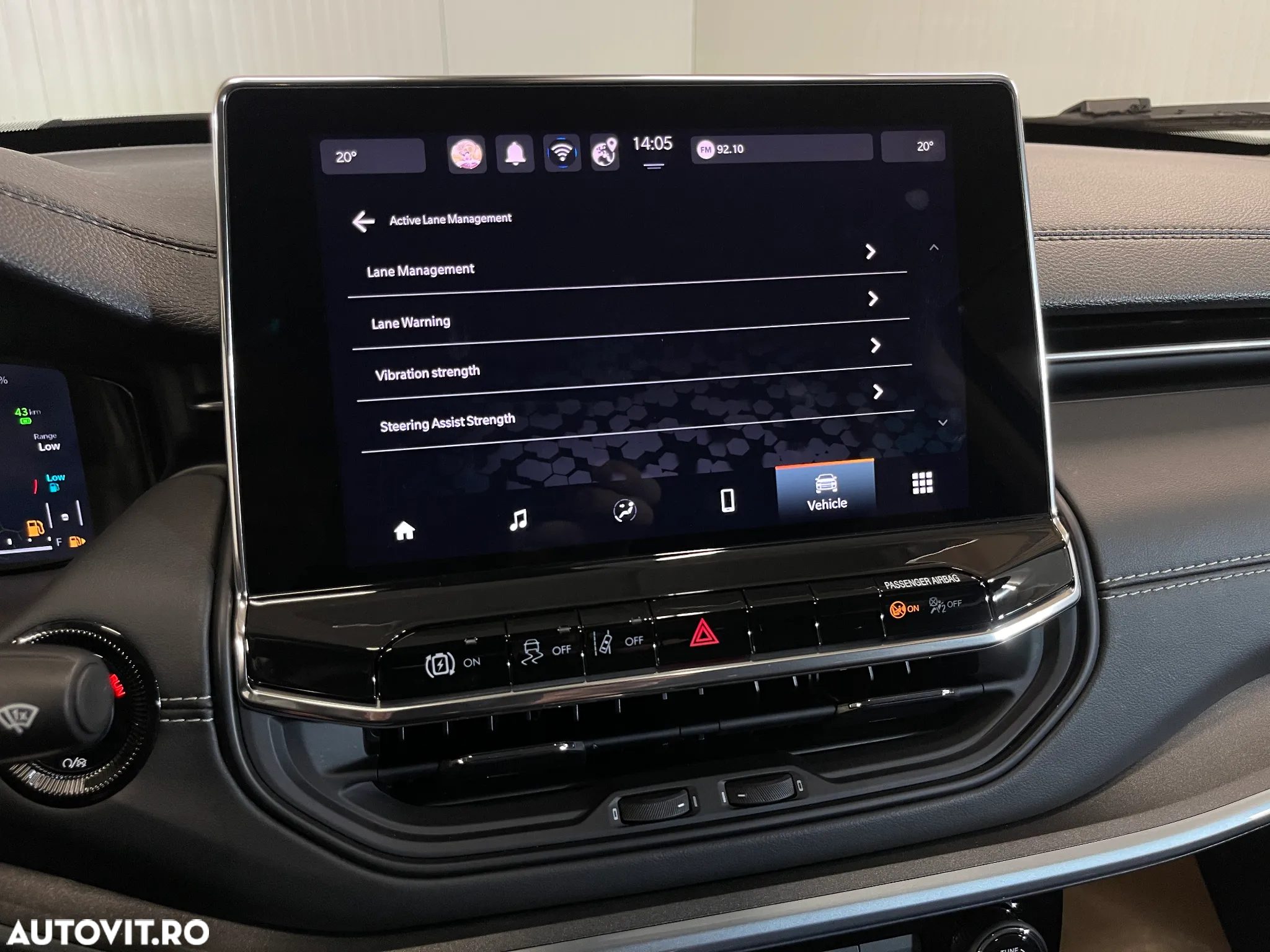 Jeep Compass 1.3 T4 4xe PLUG-IN HYBRID Automatik Limited - 16