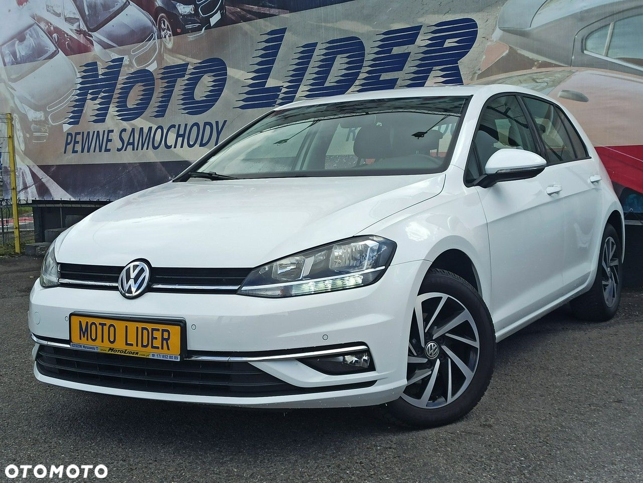 Volkswagen Golf 1.0 TSI OPF Comfortline - 3