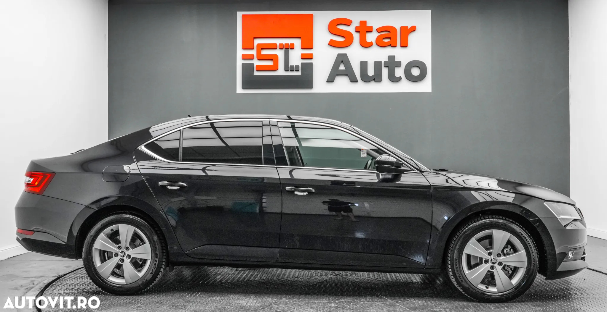 Skoda Superb 1.6 TDI DSG Ambition - 10