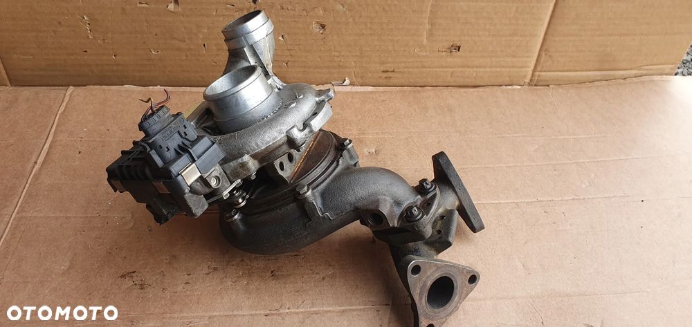 Turbina turbosprężarka turbo Mercedes E-Klasa W213 3.0 CDI A6420901886 A6421421109 - 3