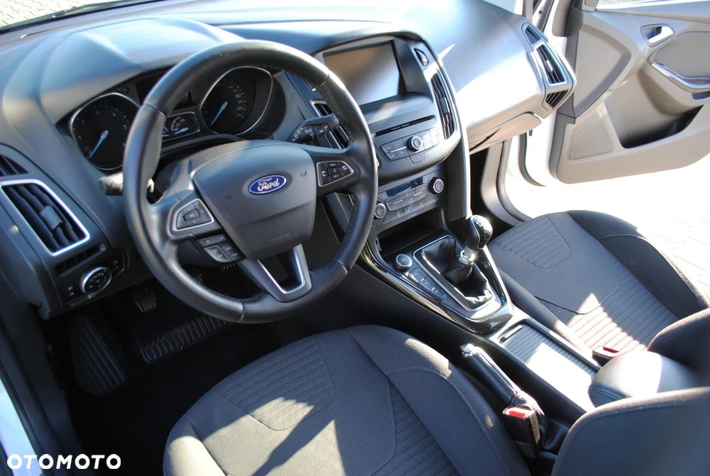 Ford Focus 2.0 TDCi Titanium ASS - 9
