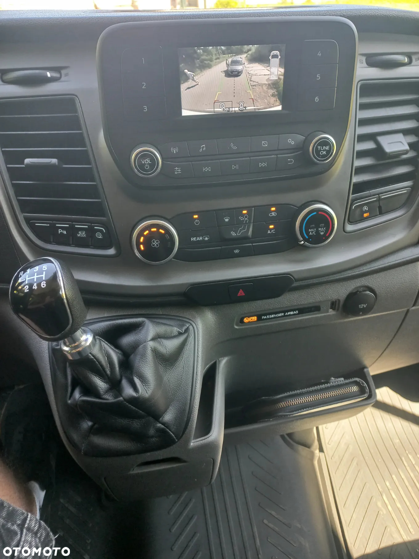 Ford Transit - 18