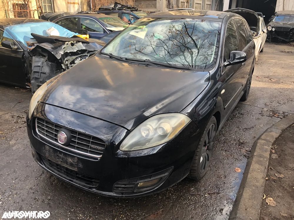 Far dreapta Fiat Croma 2008 halogen cu lupa - 2