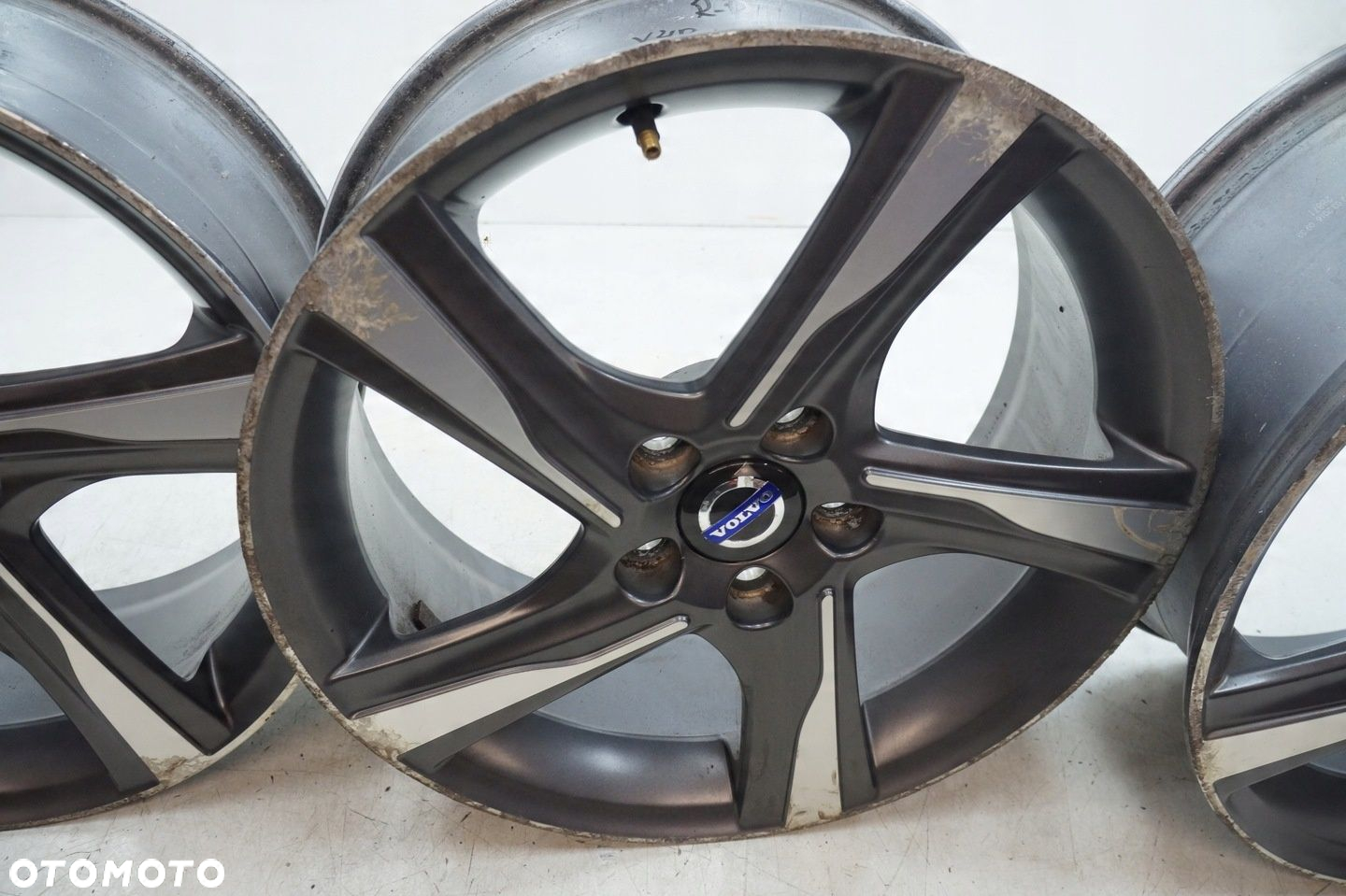 Felgi KOŁA Volvo S60 II V60 I S70 III S80 II 31423521 7.0" 17" 5x108 ET50 - 4