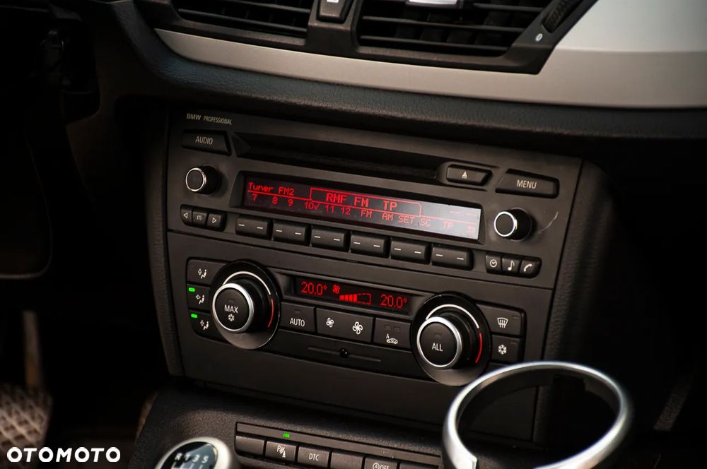 BMW X1 sDrive20d - 19