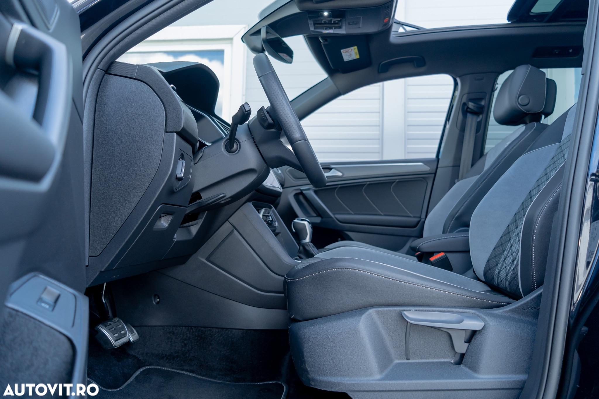 Volkswagen Tiguan Allspace 2.0 TDI SCR 4Motion DSG R-Line - 28