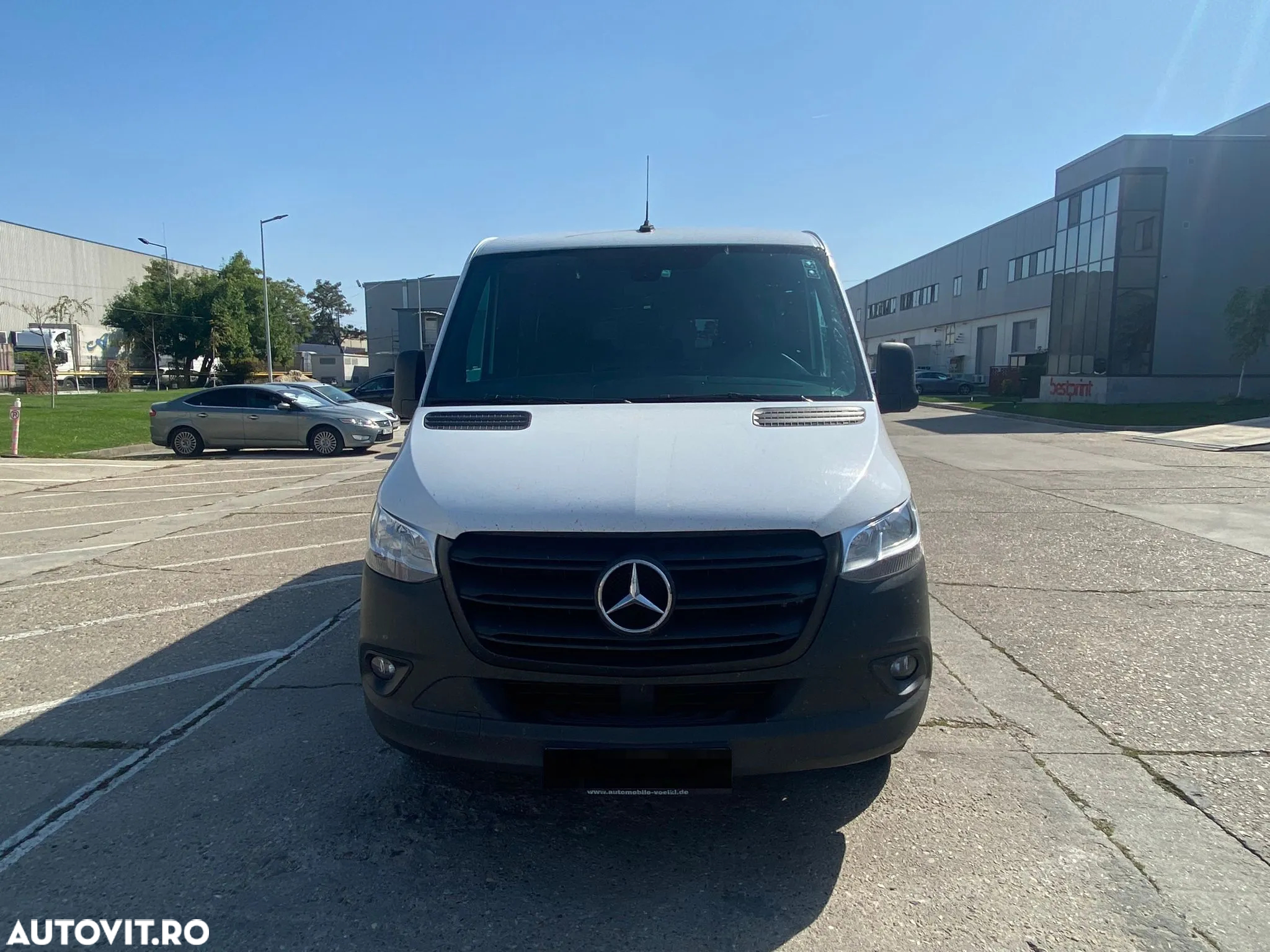 Mercedes-Benz Sprinter - 3