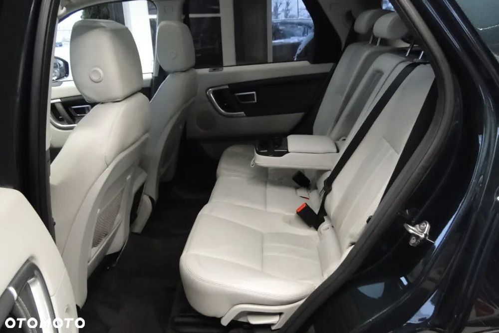 Land Rover Discovery Sport - 16
