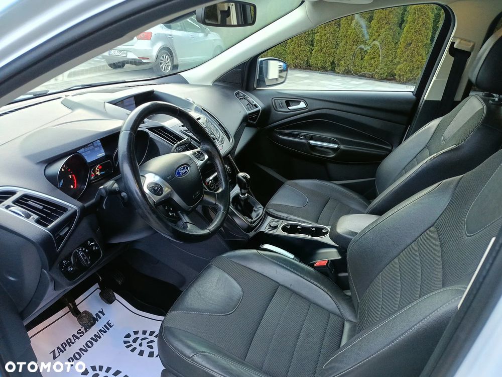 Ford Kuga 2.0 TDCi 2x4 Business Edition - 26