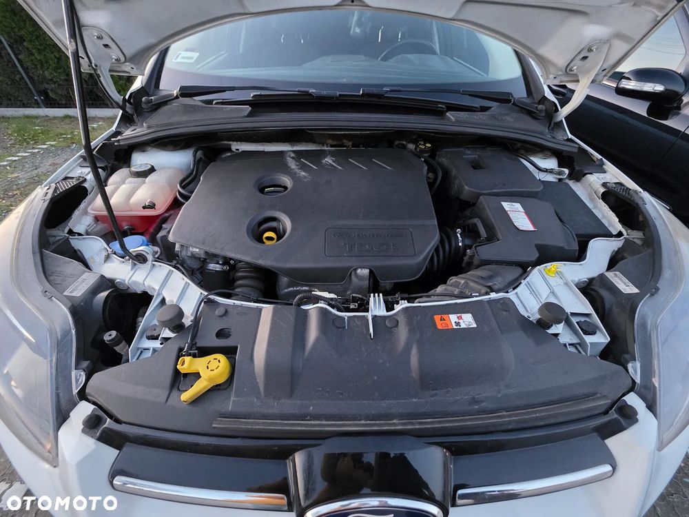 Ford Focus Turnier 1.6 TDCi DPF Start-Stopp-System Titanium - 18