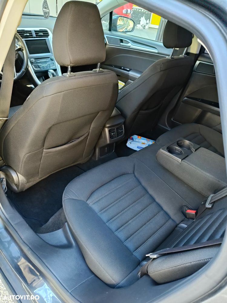 Ford Mondeo 2.0 TDCI PowerShift Titanium - 6