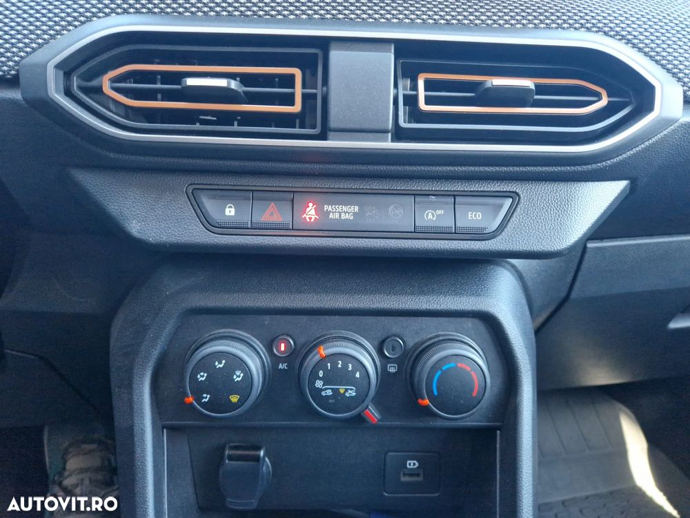 Dacia Sandero TCe 90 MT5 Expression - 18