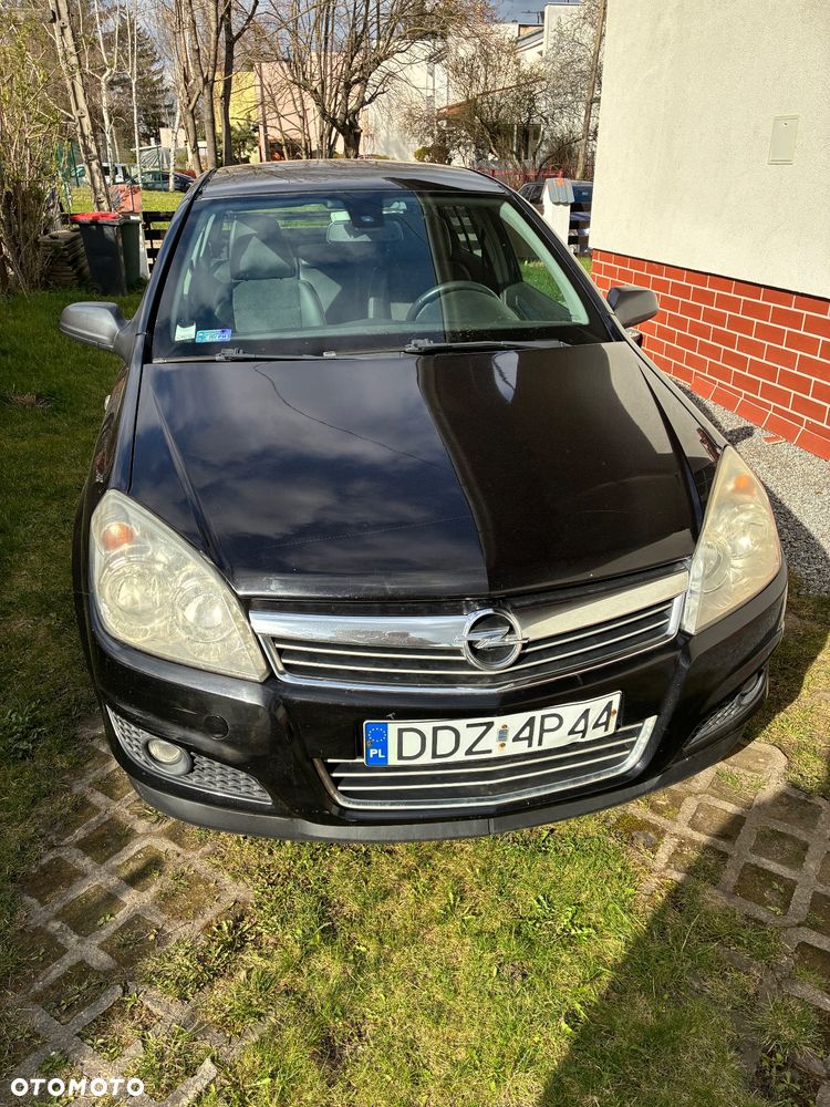 Opel Astra 1.9 CDTI Cosmo - 1