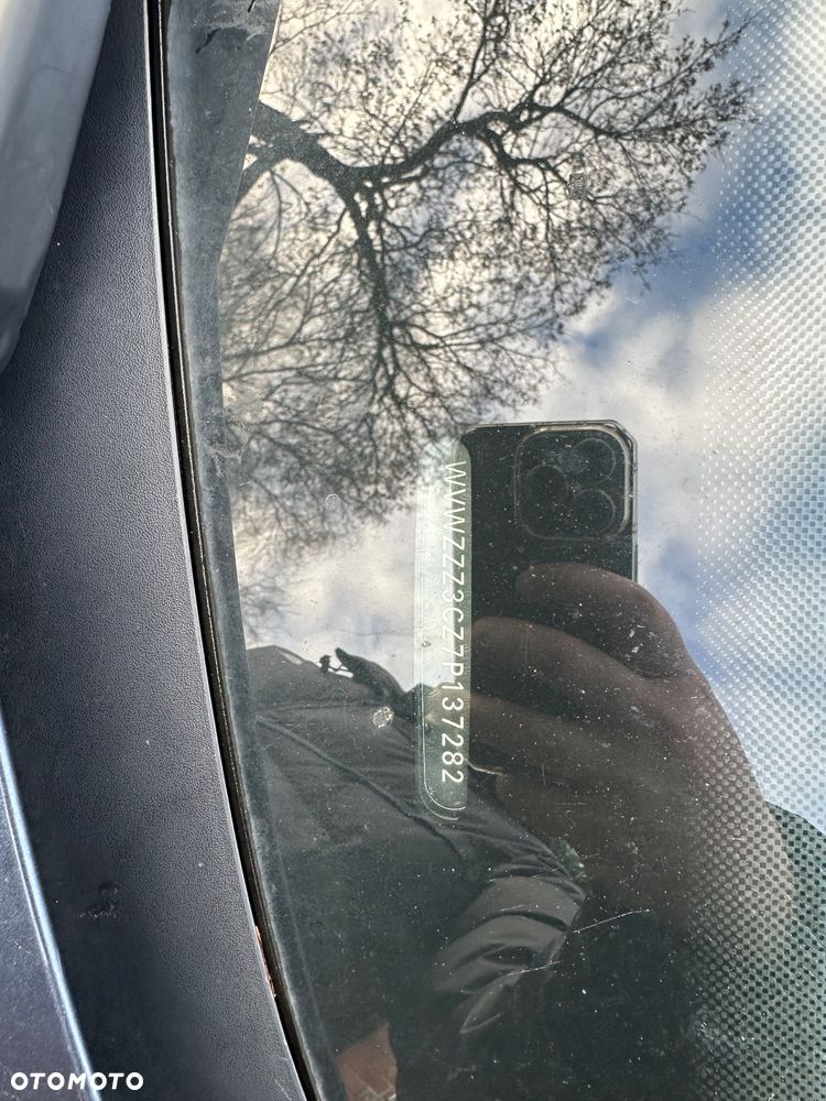 Volkswagen Passat 2.0 TDI Comfortline - 9