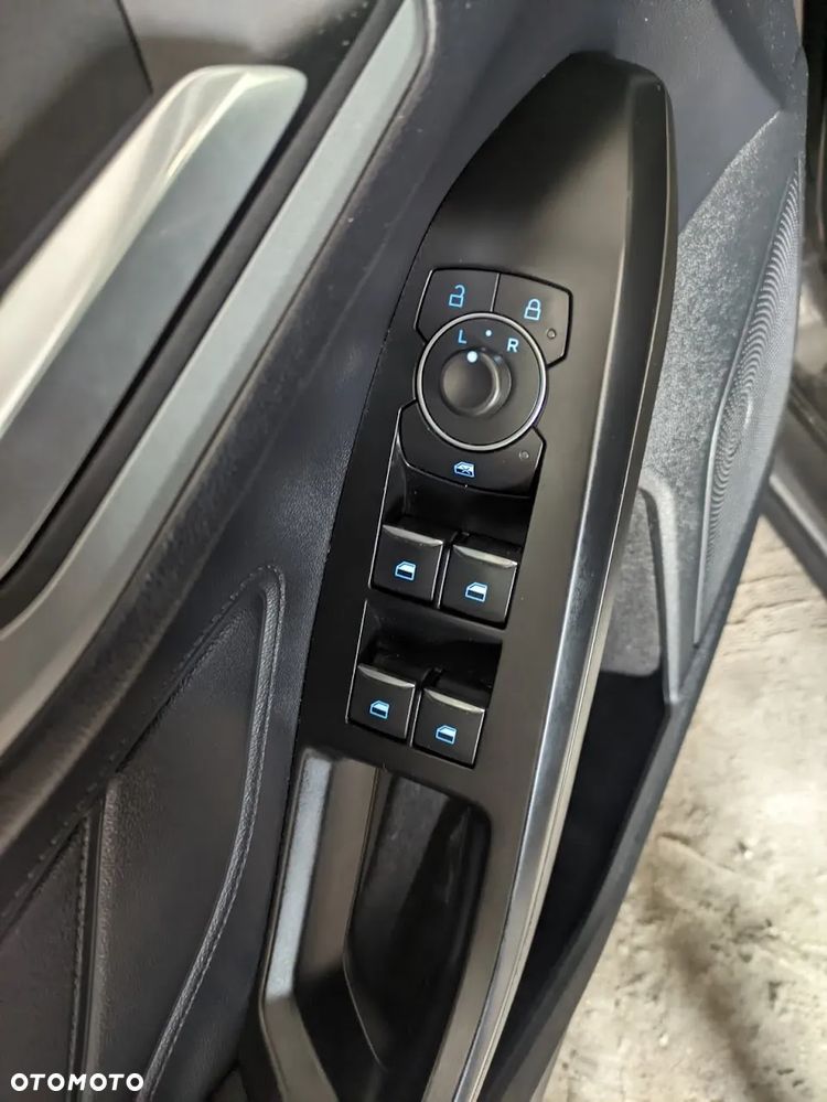 Ford Focus 1.5 EcoBlue Connected - 13