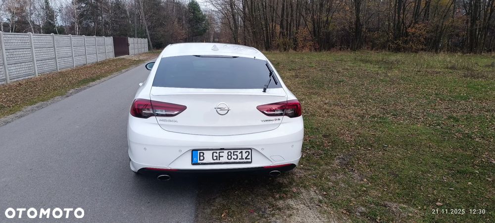 Opel Insignia 2.0 BiTurbo D 4x4 Automatik GSI - 4