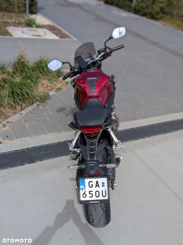 Honda CB - 12