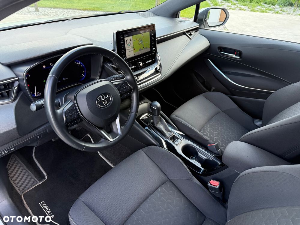 Toyota Corolla 1.8 Business Edition - 18