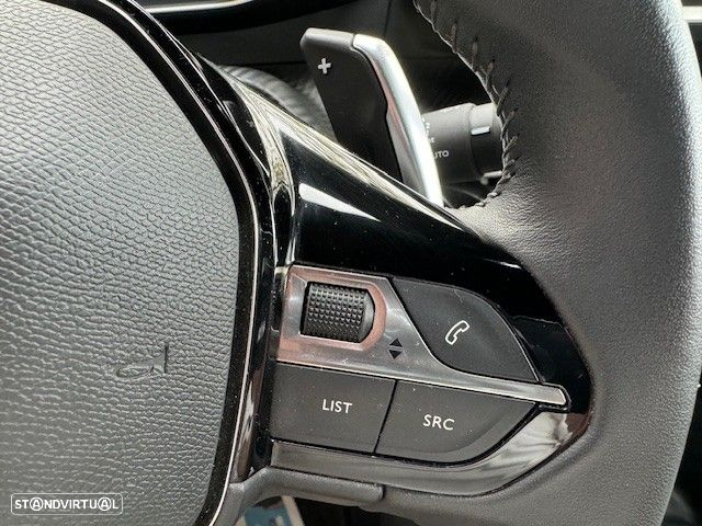 Peugeot 2008 1.2 PureTech Allure Pack EAT8 - 11
