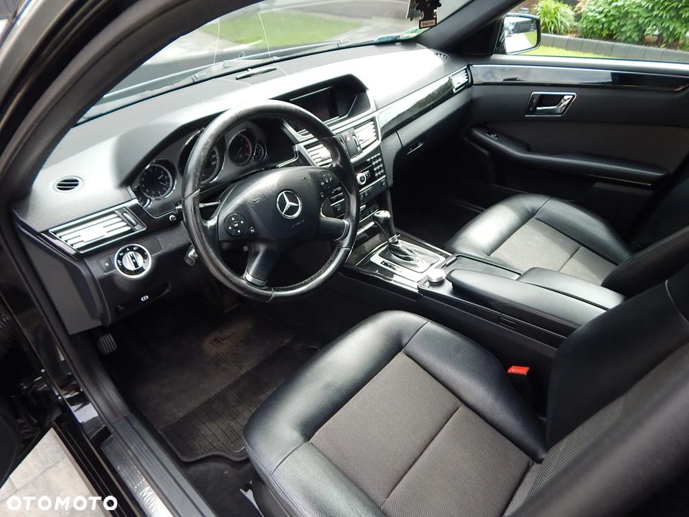 Mercedes-Benz Klasa E 220 CDI DPF BlueEFFICIENCY Automatik Avantgarde - 11
