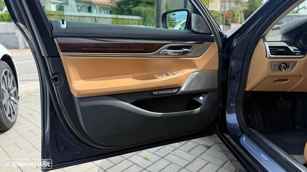 BMW 730 d xDrive - 19