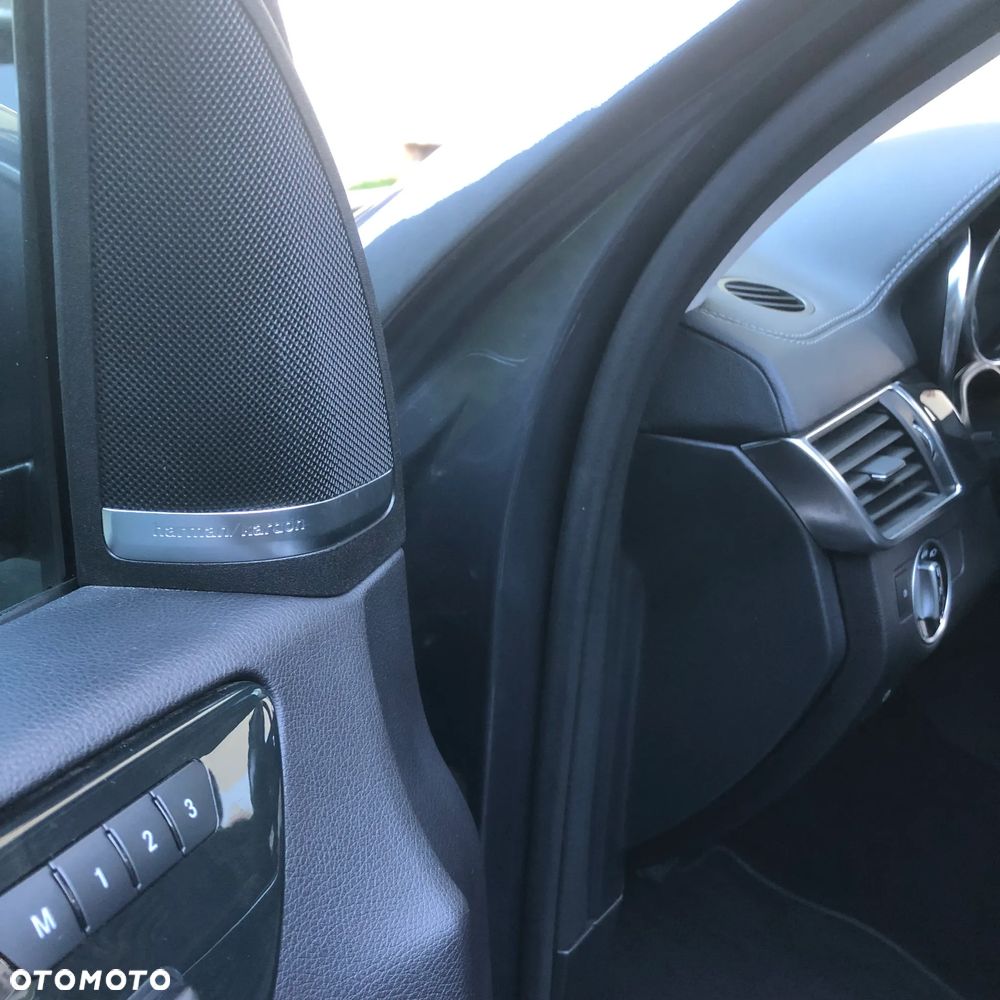 Mercedes-Benz GL 400 4Matic 7G-TRONIC - 25