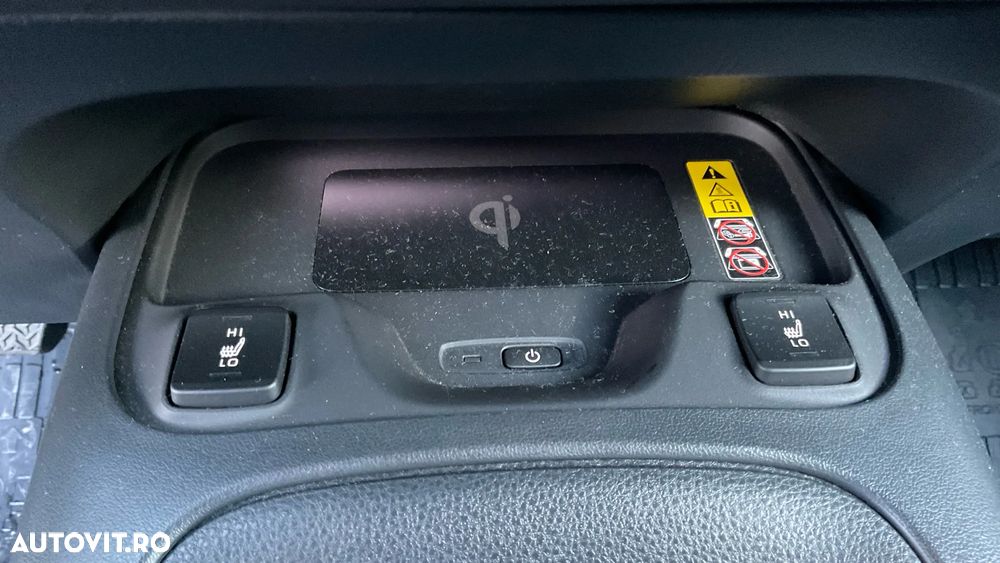 Toyota Corolla Sedan 1.8 HSD Dynamic - 34