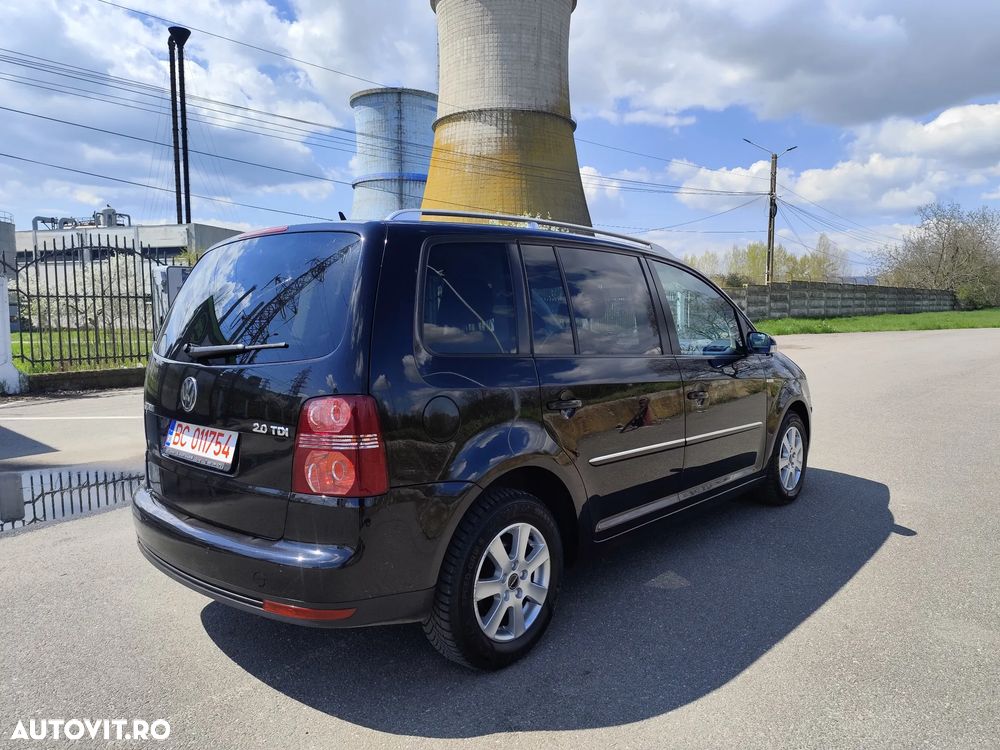 Volkswagen Touran 2.0TDI Highline - 25